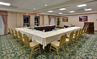 Holiday Inn Express & Suites Huntsville - Muskoka