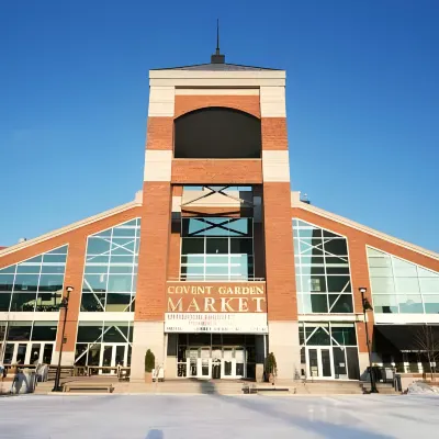 Hotel Metro Hotels in der Nähe von Budweiser Gardens
