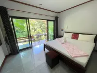 Bansuanrari Kiriwong Resort Hotels in Lan Saka