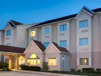 Microtel Inn & Suites by Wyndham Lady Lake/The Villages Hotel di Lady Lake