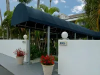 Lantern Inn & Suites - Sarasota Hotels in Whitfield