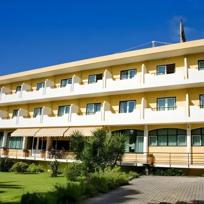 Varzinn Hotel Hotels near Lada I Beach