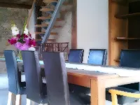 Le Chalet Champenois Hotels in La Saulsotte