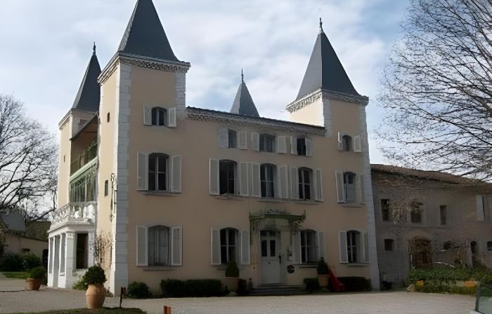 Hotel Logis - Chateau de Beauregard