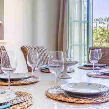 Le Victor Hugo Dining/Meeting Rooms