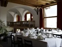 Engadiner Boutique-Hotel GuardaVal - breakfast