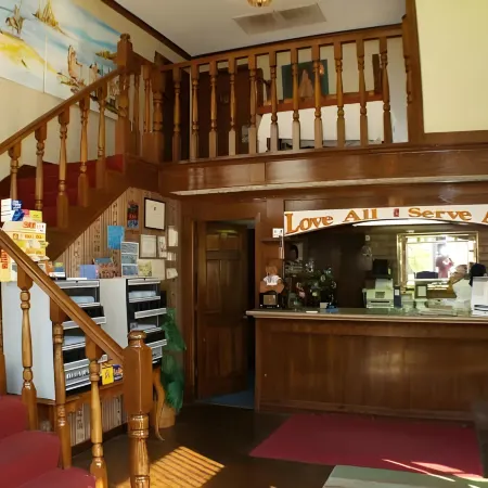 Victorian Inn & Suites