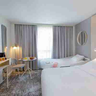 Hotel Novotel Aix en Provence Pont de l'Arc Fenouillères Rooms