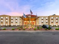 Comfort Suites Columbus Hotels near Magic Mountain Fun Center