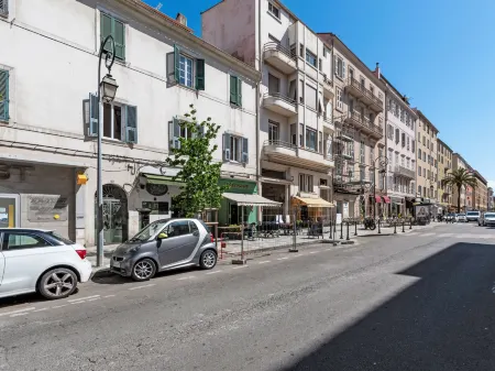 Casa Grandval Отели в г. Аяччо