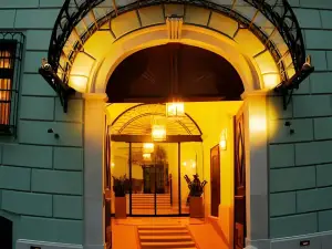 Arcadia Boutique Hotel