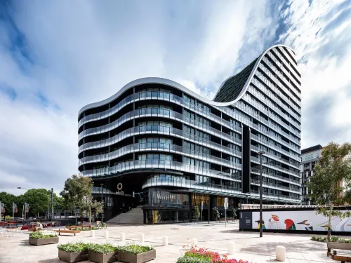 One Global Resorts Green Square Hotels in Waterloo