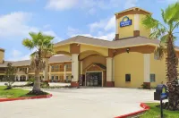 Wingate by Wyndham Lake Charles Casino Area