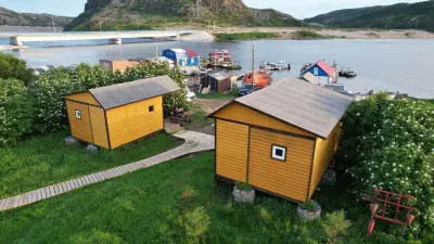 Teriberka Tur Camping Hotels near Slipway for boats and yachts "Teriberka - Tour"