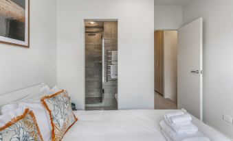 Fresh Grey Lynn 2Br Unit w Patio by Zodiak Stays