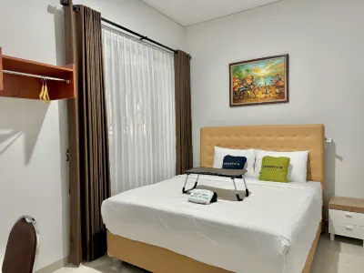 Urbanview Syariah Near Manahan Surakarta Hotels in Dibal