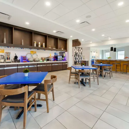 GLo Best Western Kanata Ottawa West