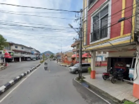HOTEL SIMPANG SINGKAWANG Hoteles en Pasiran