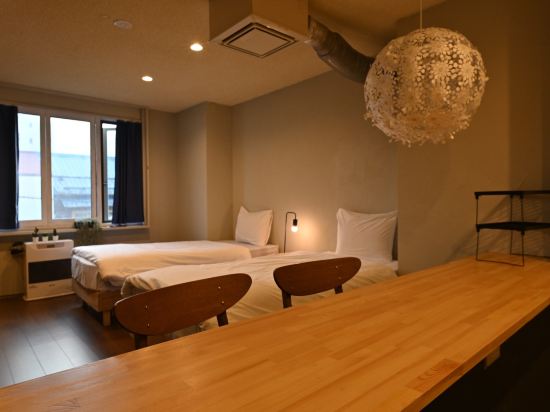 Tug-B｜Bar & Hostel