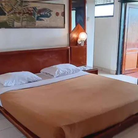 Pondok Kahuripan Hotel Отели рядом с достопримечательностью «Марибая Парк»