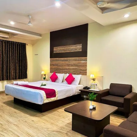 Hotel Adarsha Palace