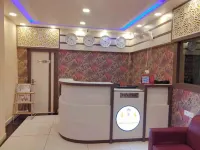 Hotel Embassy Grand 무자파버 호텔