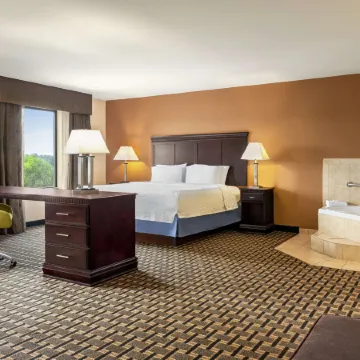 Hampton Inn & Suites Pine Bluff