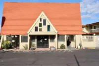 Super 8 by Wyndham Albuquerque Downtown