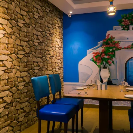 Hotel Gulmohar Grand