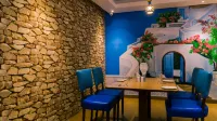 Hotel Gulmohar Grand