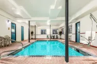 Super 8 by Wyndham Platte City/KCI Airport North Hotels in Platte City