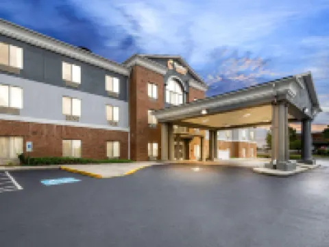 コンフォート スイーツ アビンドン I-81 アビンドンのホテル