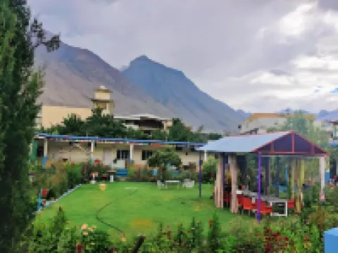 マディナホテル2 ギルギットのホテル