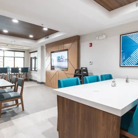 Holiday Inn Express & Suites SAINT ROBERT - LEONARD WOOD by IHG