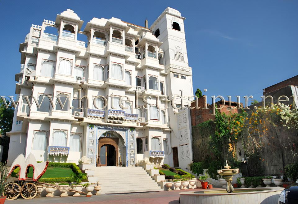 hotel overview picture