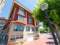 ฮอสเปเดียม โรงแรม สกาย บลู ซอนดิกา โรงแรมใน