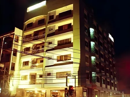 The Golden Pine Hotel Отели рядом с достопримечательностью «Багио Ботаникал Гарден»