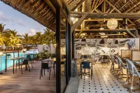 Lagoon Attitude (Adults Only)