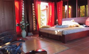 Indochine Wooden House Garden Cu Bi