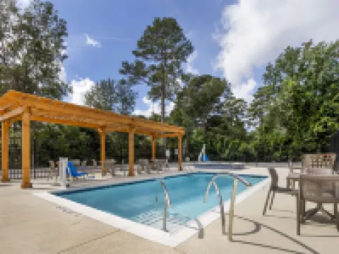 Comfort Inn & Suites Huntsville Near University Hotels in Walker County