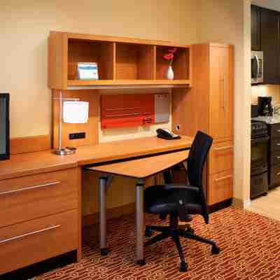 TownePlace Suites Saginaw Rooms