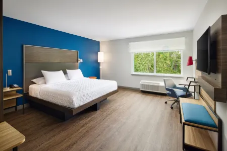 Tru by Hilton Atlanta Northlake Parkway