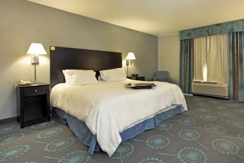 Hampton Inn Defiance