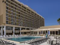 DoubleTree by Hilton Jacksonville Riverfront Hotels near Union Station