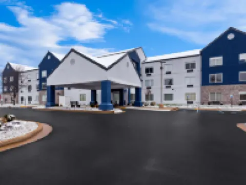 SureStay Plus by Best Western Fenton Hotels in Fenton