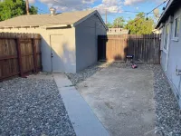 Clean Luxury & Comfortable Beds - Centrally Located Home with Backyard