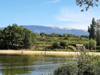 Gîte sous le Chêne Vert / Ideal for cyclists and hikers / Free private parking