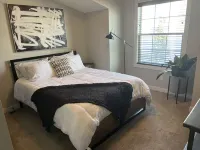 Plaza Place - 5 minute walk to Country Club Plaza