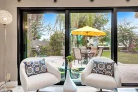 Private Waterfront Home in Wilton Manors | Kayaks & BBQ | Minutes From The Beach
