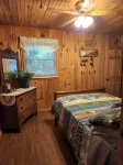 PEACEFUL SECLUDED CABIN IN THE "MOUNTAINS" OF DOE VALLEY!